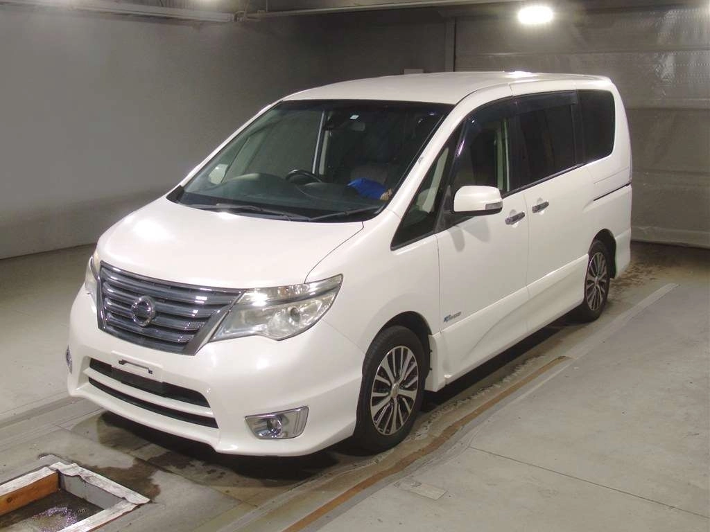 NISSAN SERENA