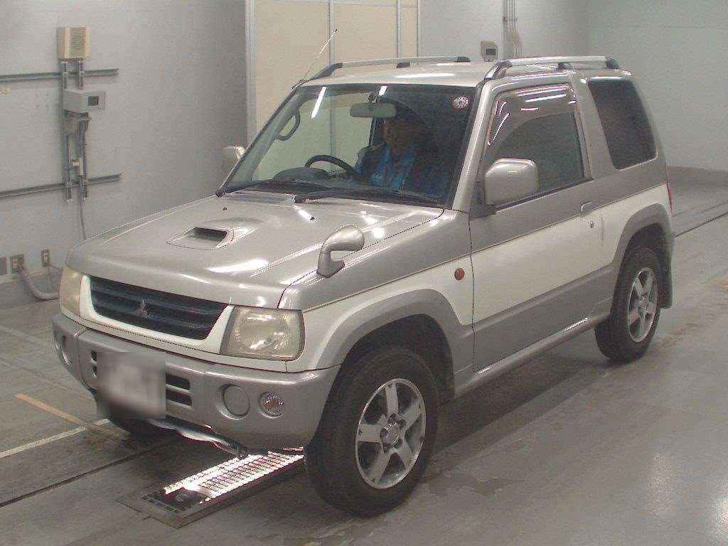 MITSUBISHI PAJERO MINI
