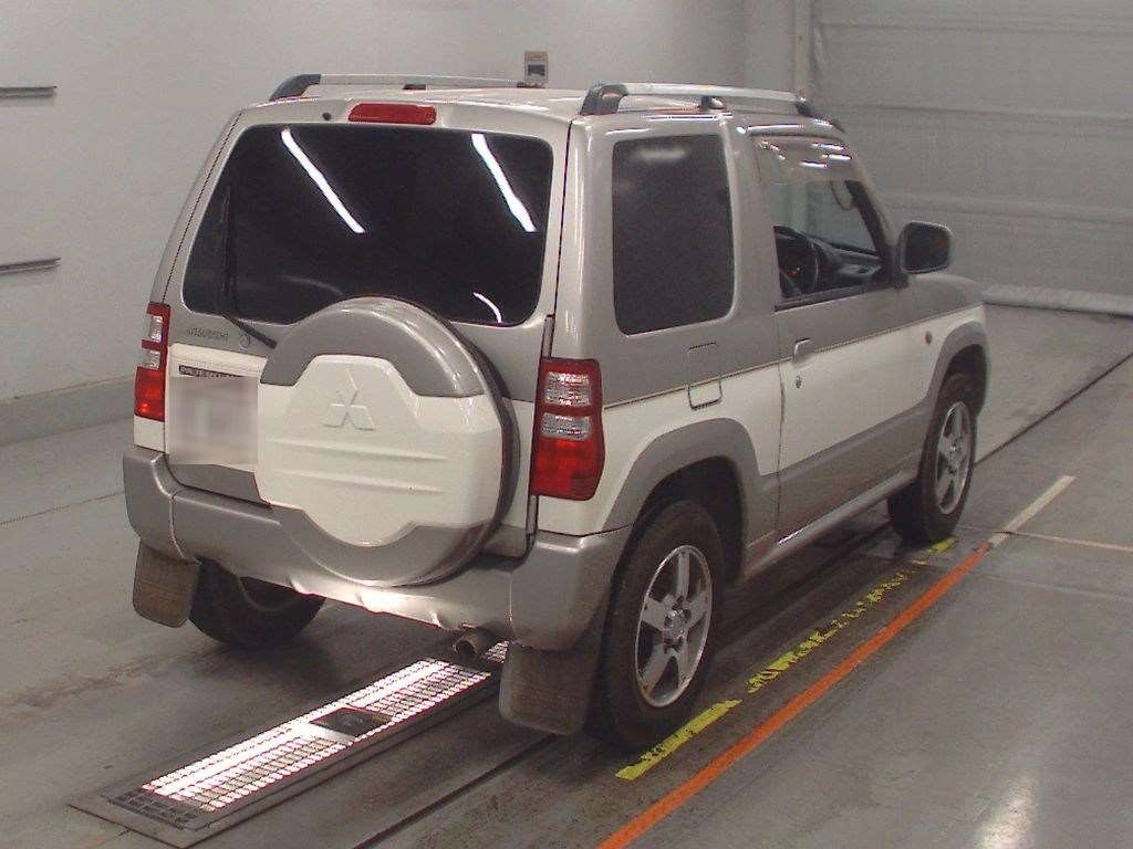 MITSUBISHI PAJERO MINI