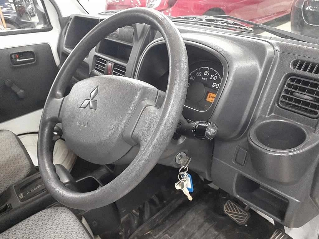 MITSUBISHI MINICAB TRUCK
