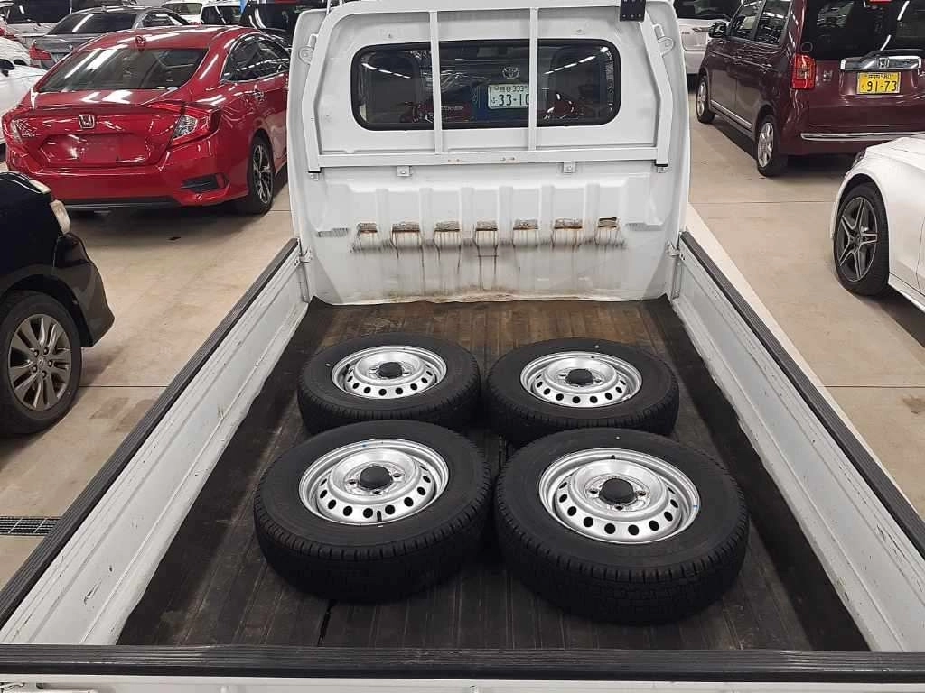 MITSUBISHI MINICAB TRUCK