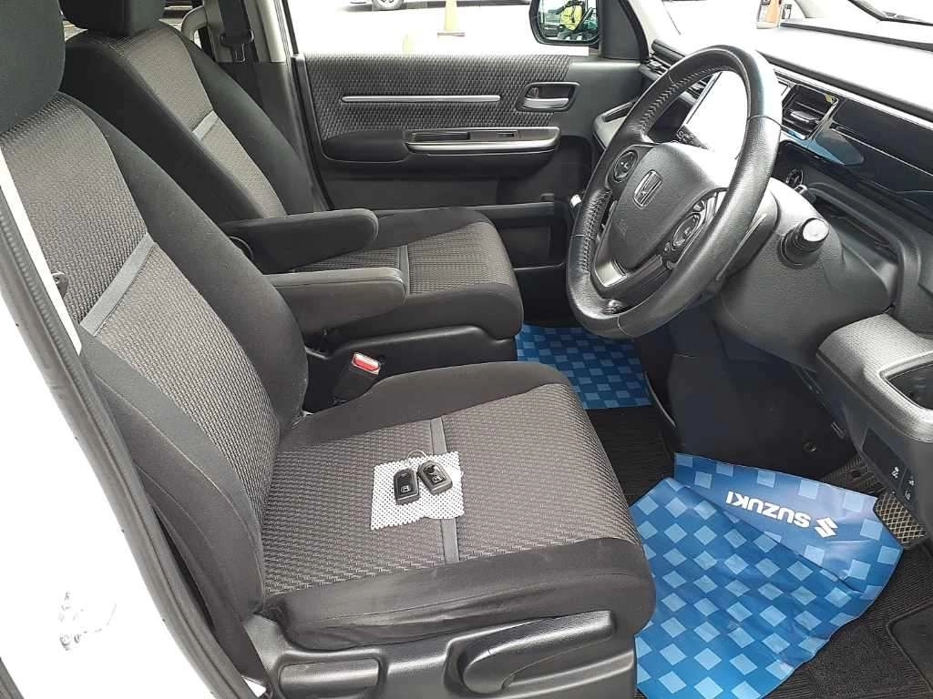 HONDA STEPWGN SPADA