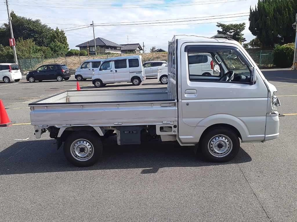 SUZUKI CARRY TRUCK