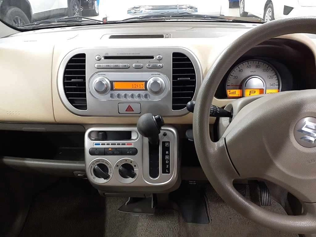 SUZUKI MRWAGON