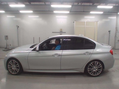 BMW 3 SERIES