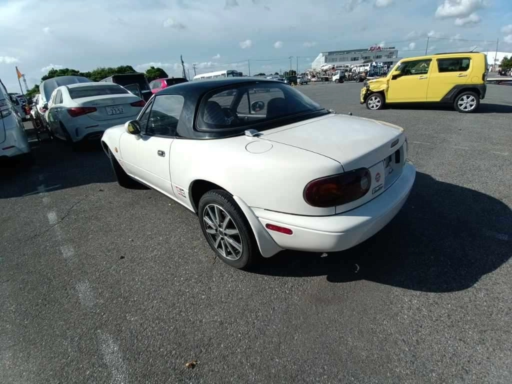 MAZDA EUNOS ROADSTER
