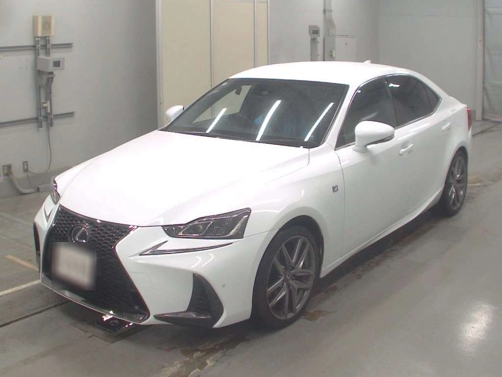 LEXUS IS
