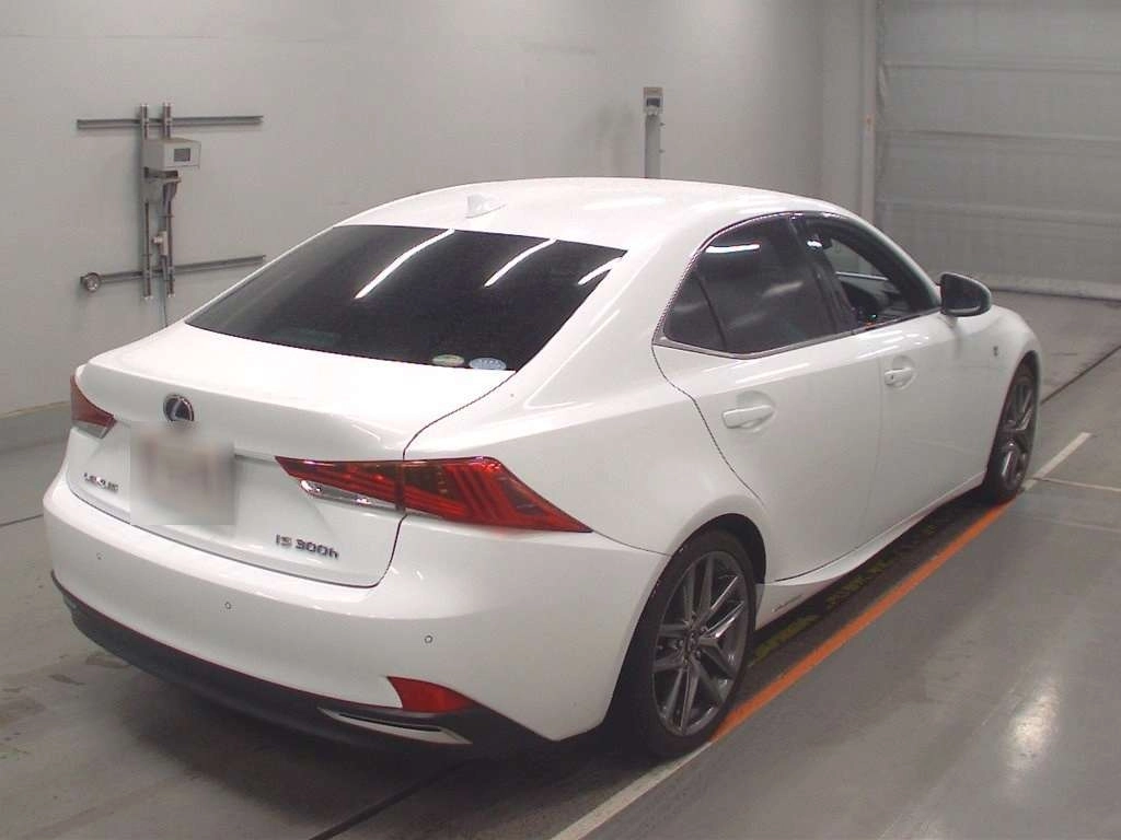 LEXUS IS