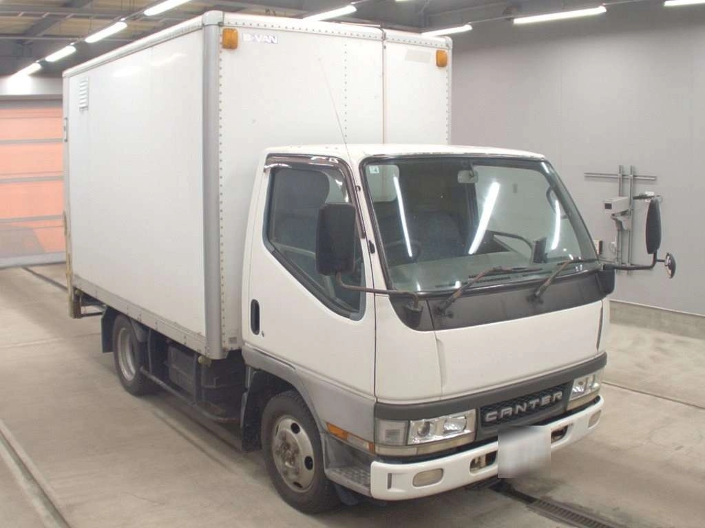 MITSUBISHI CANTER