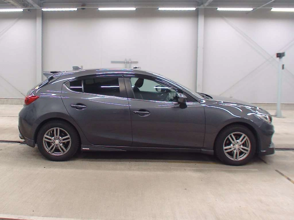 MAZDA AXELA SPORT