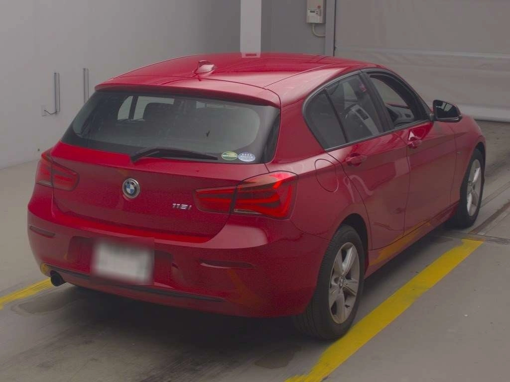 BMW 1 SERIES