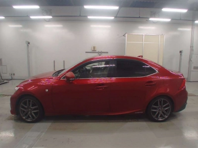 LEXUS IS