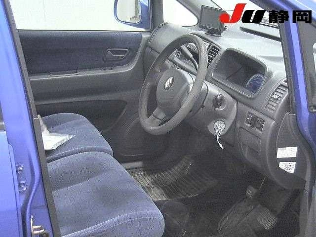 SUZUKI MRWAGON