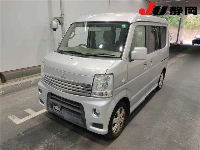 MITSUBISHI TOWN BOX