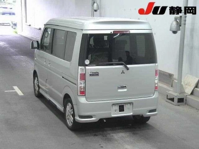 MITSUBISHI TOWN BOX