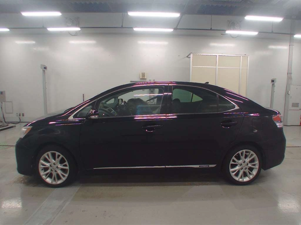 LEXUS HS