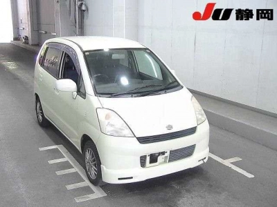 SUZUKI MRWAGON