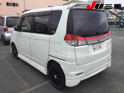 MITSUBISHI DELICA D:2