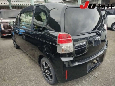 TOYOTA SPADE