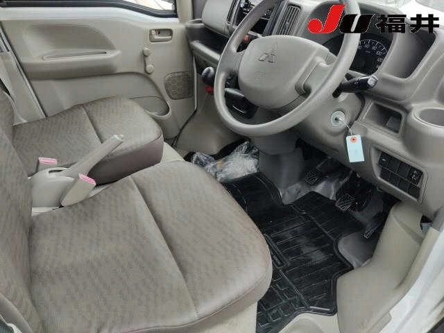 MITSUBISHI MINICAB
