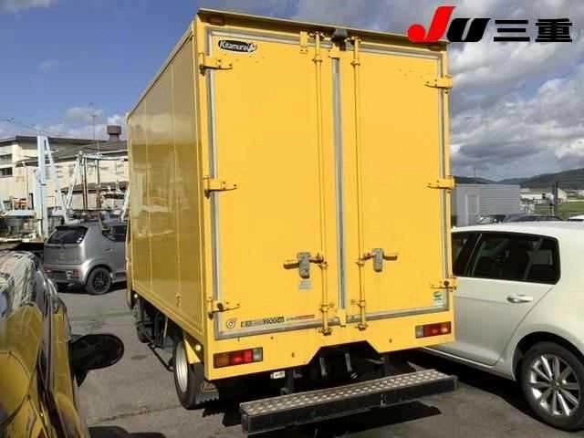 MITSUBISHI CANTER