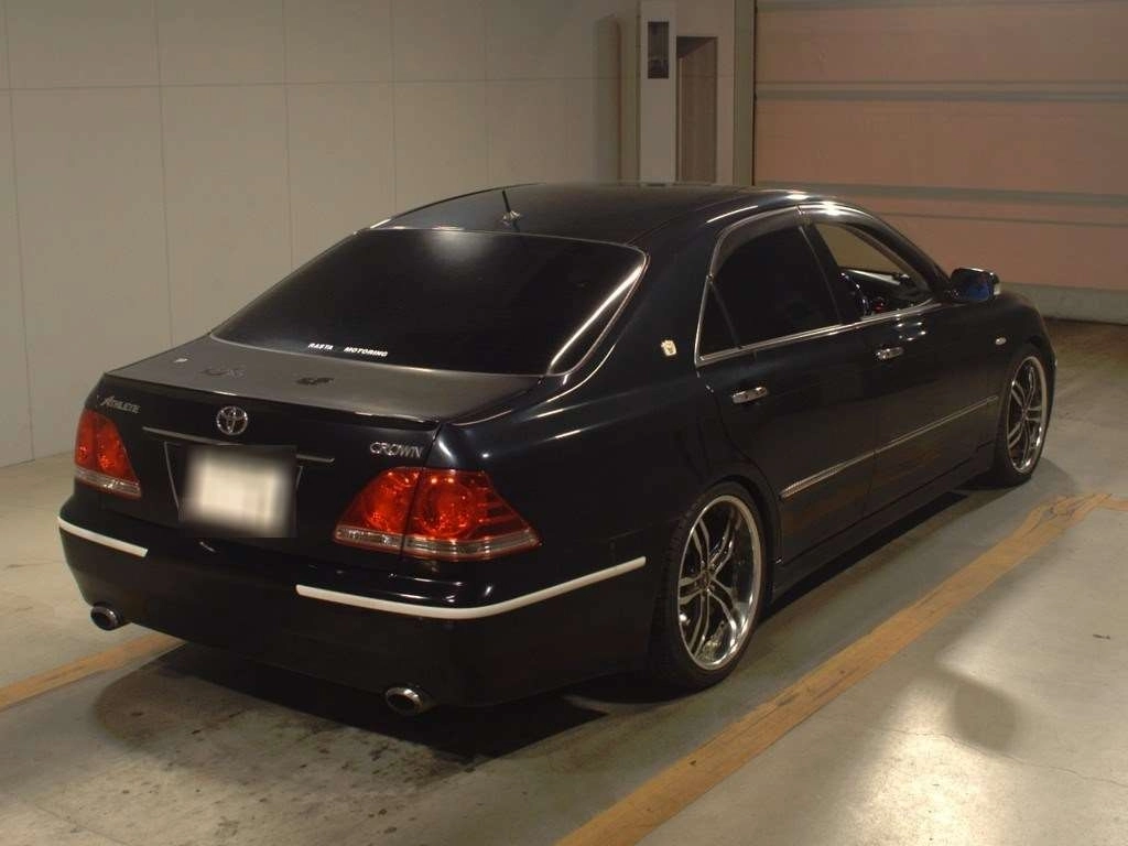 TOYOTA CROWN