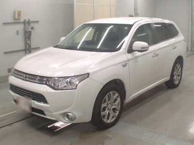 MITSUBISHI OUTLANDER PHEV