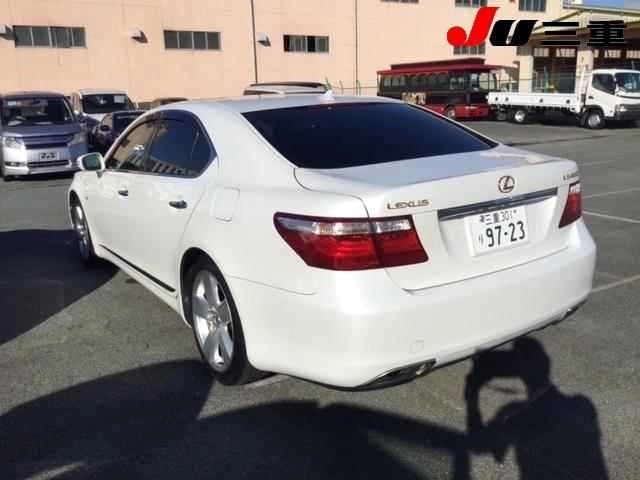 LEXUS LS