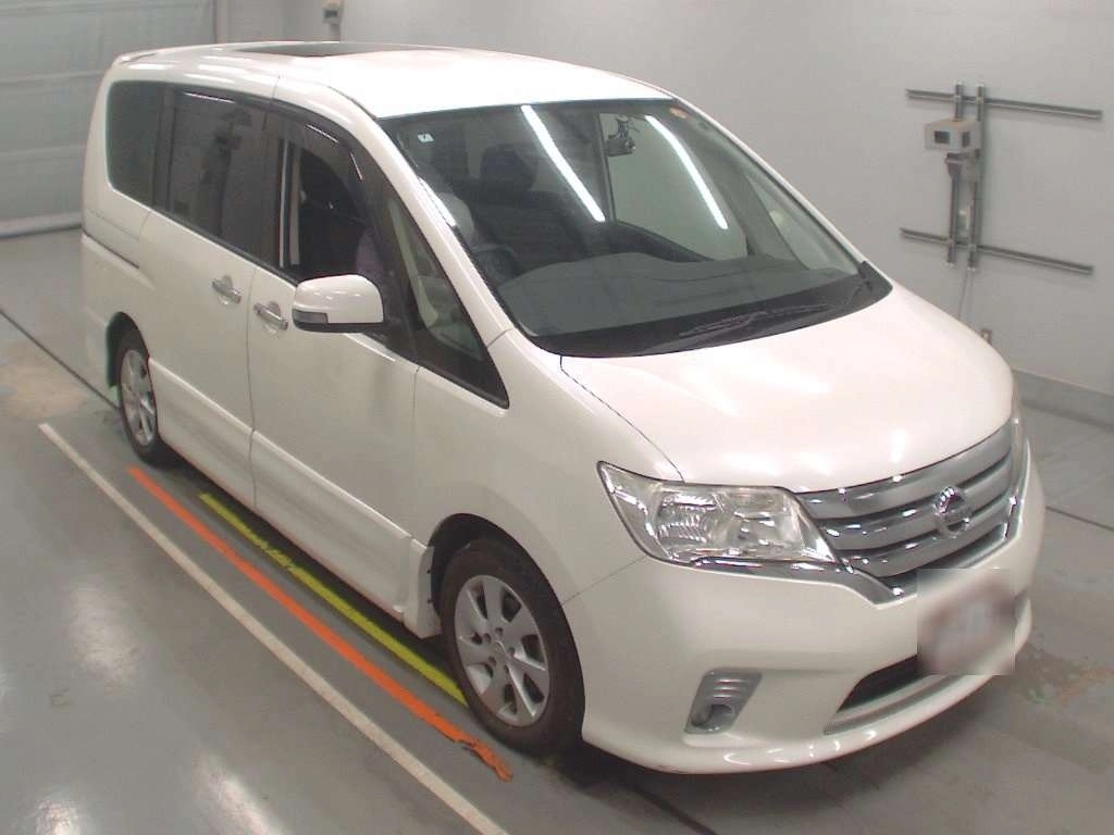 NISSAN SERENA
