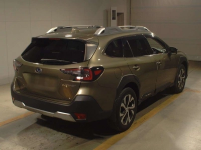 SUBARU OUTBACK