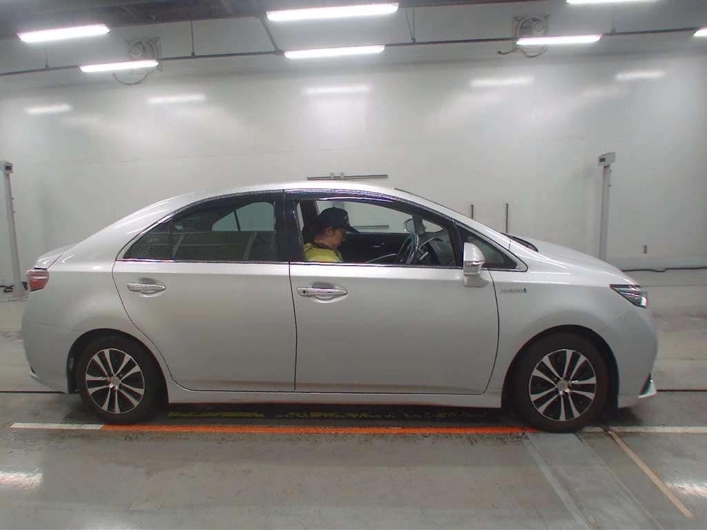 TOYOTA SAI