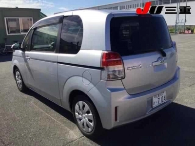 TOYOTA SPADE