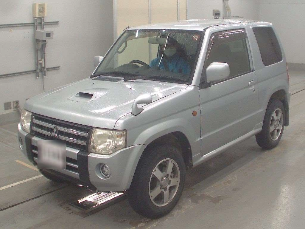 MITSUBISHI PAJERO MINI