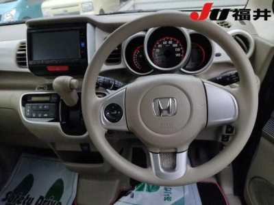 HONDA N-BOX SLASH