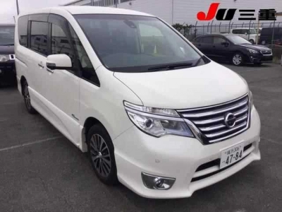 NISSAN SERENA