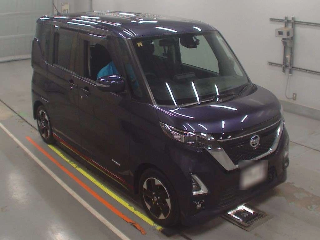 NISSAN ROOX
