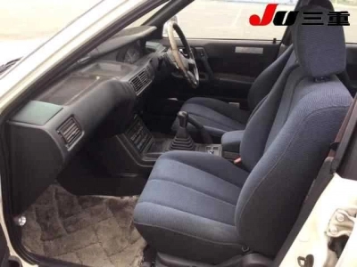MITSUBISHI GALANT