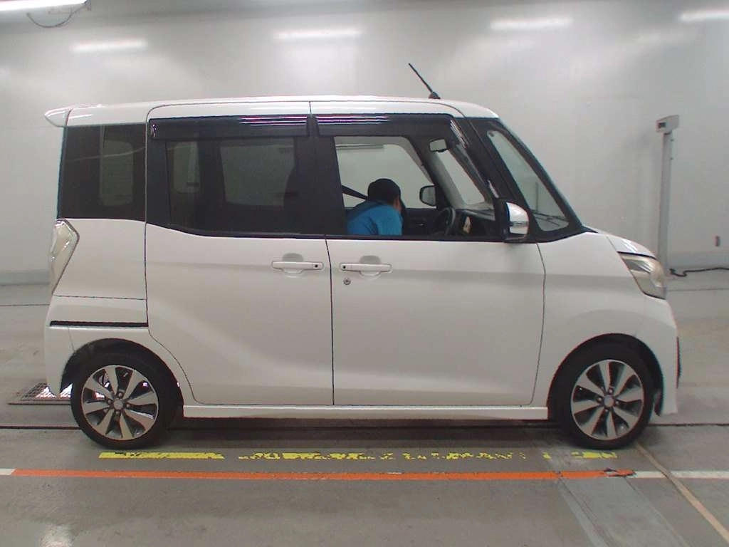 MITSUBISHI EK SPACE CUSTOM