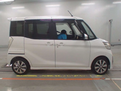 MITSUBISHI EK SPACE CUSTOM