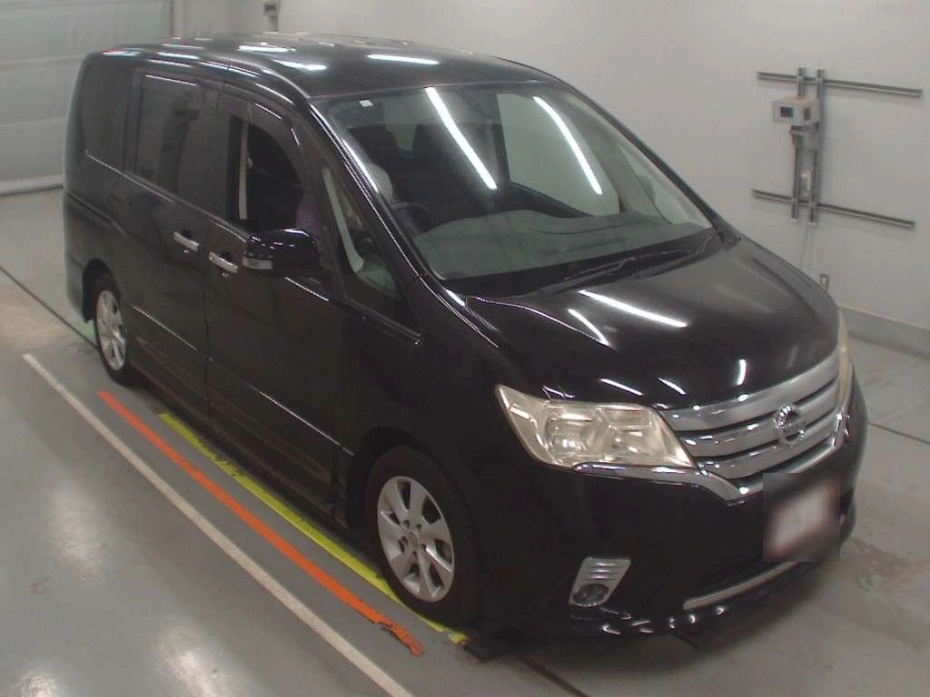 NISSAN SERENA