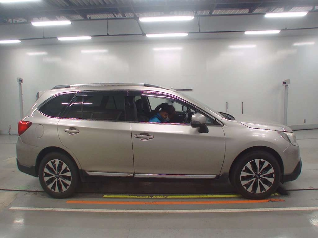 SUBARU OUTBACK