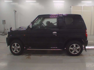 MITSUBISHI PAJERO MINI