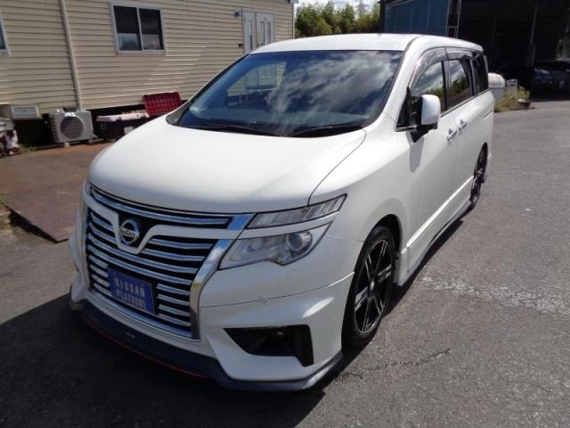 NISSAN ELGRAND