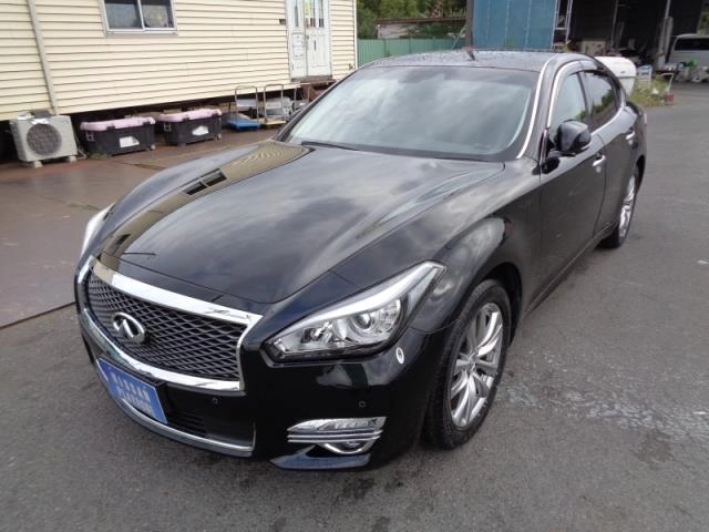 NISSAN FUGA