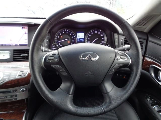 NISSAN FUGA