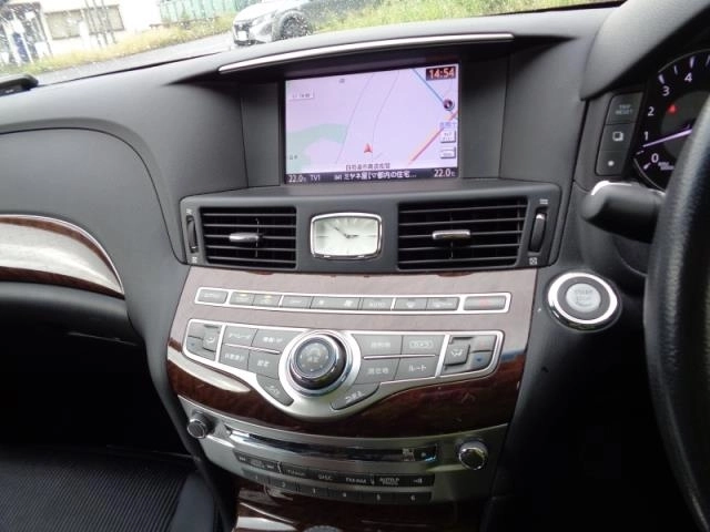 NISSAN FUGA