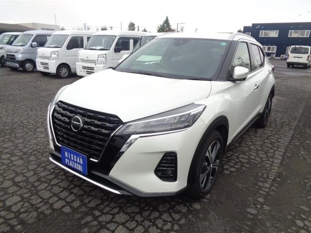 NISSAN KICKS