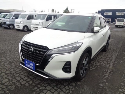 NISSAN KICKS