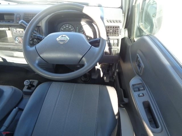 NISSAN VANETTE TRUCK