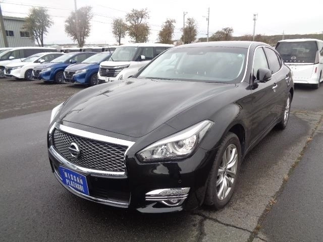 NISSAN FUGA